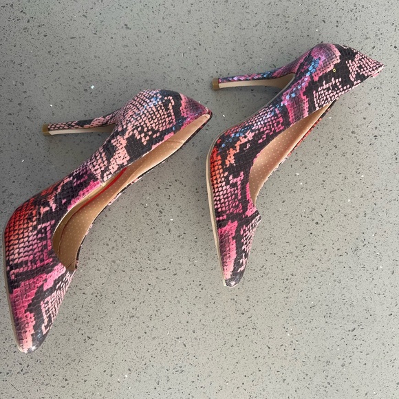 Madden Girl Heels - Picture 1 of 4